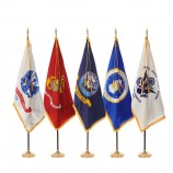 le moins cher Nylon Personnalisé En Plastique Base polyester mini pays national bureau Bureau Drapeaux