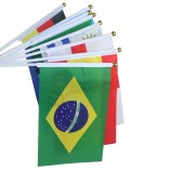 Concurrerende Prijs Culturele Uitwisseling Polyester Vezel Aangepaste Finland bunting Hand Zwaaiende Vlag