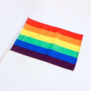 Drapeau de vente en gros Drapeau de voiture de haute qualité de vente chaude avec design personnalisé et mât de drapeau de voiture pour la décoration de voiture