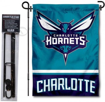 Benutzerdefinierte hochwertige Charlotte Hornets Gartenflagge mit Ständerhalter