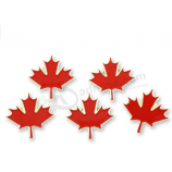 Pin de solapa de hoja de arce canadiense