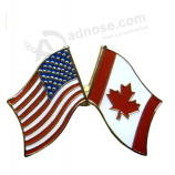 Gekruiste vlaggen - Verenigde Staten van Amerika en Canada - emaille pin