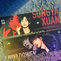Banner con slogan in carta Kpop personalizzato con banner con slogan olografico