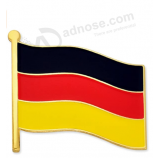 PinMart World Flag Эмалевая булавка на лацкане