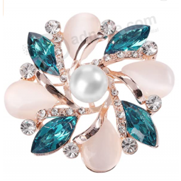 Costume Jewelry for Women Flower Brooch Pins for Women Fashion Crystal Broches Vintage Jewelry Broche Pins