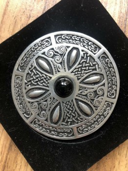 St JUSTIN Celtic Brooch Pin Large Round Shield Black Glass Centre - Pewter