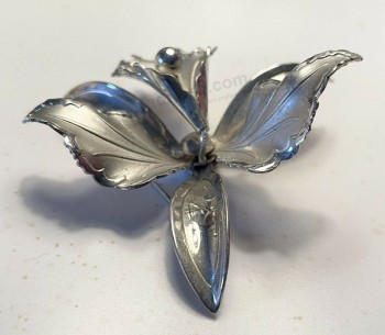 Spilla per orchidea tono argento grande vintage