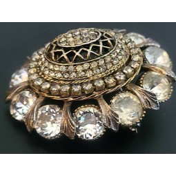 BROCHE DE DIAMANTES DE IMITACIÓN GRANDE CON CÚPULA FIRMADO POR SCHRAGER VINTAGE