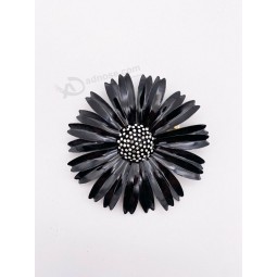 Large 3” Vintage Crown Trifari Enamel Daisy Flower Pin Brooch Black White