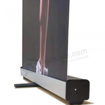 24 インチ x40 インチヘビーデューティ標準格納式ロールアップ バナー ポップアップ ディスプレイ スタンド