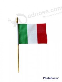 ロット40ピースイタリアスティックフラッグイタリアスモールミニハンドヘルドフラッグ4 x 5.5インチ