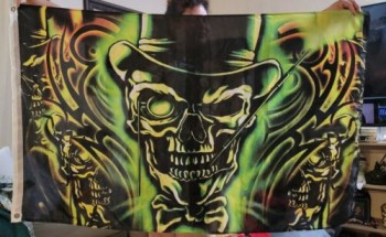 Calavera verde con bandera de sombrero de copa de 3 pies x 5 pies 2007 Good Sports Inc