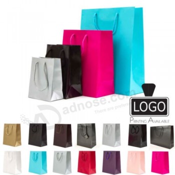 Bolsas de regalo de papel en relieve de lujo Bolsa de papel Bolsa de fiesta Asas de cuerda 5 tamaños