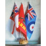 SET DE DRAPEAUX DE TABLE DES FORCES ARMÉES BRITANNIQUES 3 drapeaux avec socle en bois à 3 trous MILITAIRE
