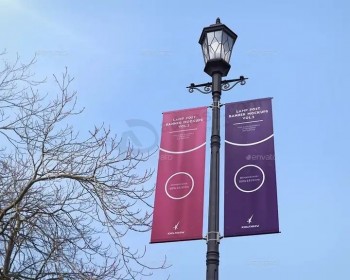 Pubblicità all'aperto lampione della luce della strada appendere il rettangolo bandiera striscione per la strada