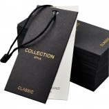 Étiquettes de vêtements recyclés de luxe Étiquette volante d’impression personnalisée en relief Étiquettes volantes de nom de marque en carton spécial pour les vêtements Propre log