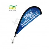 Gepersonaliseerde Teardrop Auto Vlag met clip beugel Uw Logo Grafische of Aangepaste Tekst Gedrukte Teardrop Auto Vlag Inclusief Paal