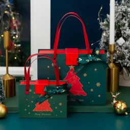 2023 Großhandel Luxus heißer Verkauf Papiertüte Box Weihnachten Geschenkboxen Verpackung Weihnachten Geschenkbox