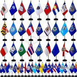 US 50 State Desk Flags Set Piccola Mini Bandiera da Tavolo da Ufficio con Base di Supporto per Decorazioni A Scuola, 5x8 Pollici