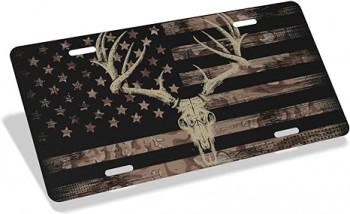 Placa de matrícula de ciervo de la bandera americana Cubierta de placa de matrícula de aluminio metálica delantera del coche con 4 agujeros, 6 x 12 pulgadas