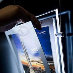 A2 Hochformat Kristall Acryl Led hintergrundbeleuchtet Immobilien Fenster hängende Anzeige Licht Box Poster Rahmen dekorative Schilder Halter Werbung Display