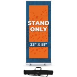 Supporto per banner retrattile premium per impieghi gravosi con base allargata e dimensionamento regolabile tramite DreamController I Supporto arrotolabile in alluminio argento
