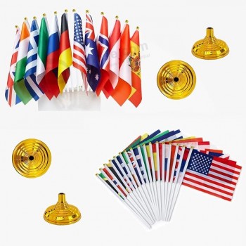 Confezione da 24 Bandiera dei Paesi Bandiera Della Tavola Nazionale Del Mondo Piccole Mini Bandiere Da Tavolo Del Paese Con Base Del Supporto, Per Eventi Sportivi Coppa Del Paese G